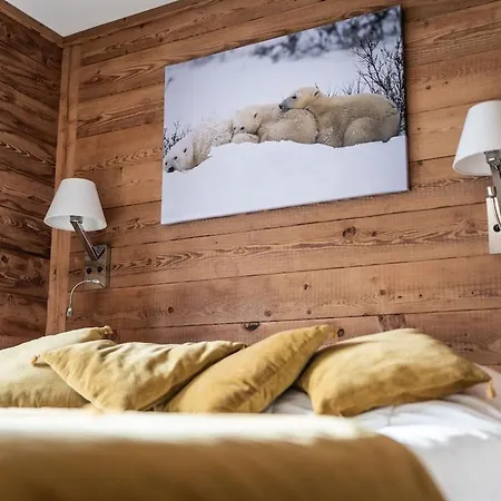 Superbe Avec Piscine A Moriond Chalet Courchevel